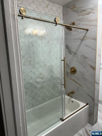 186 Main Avenue, Passaic, NJ 07055