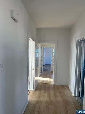 186 Main Avenue, Passaic, NJ 07055