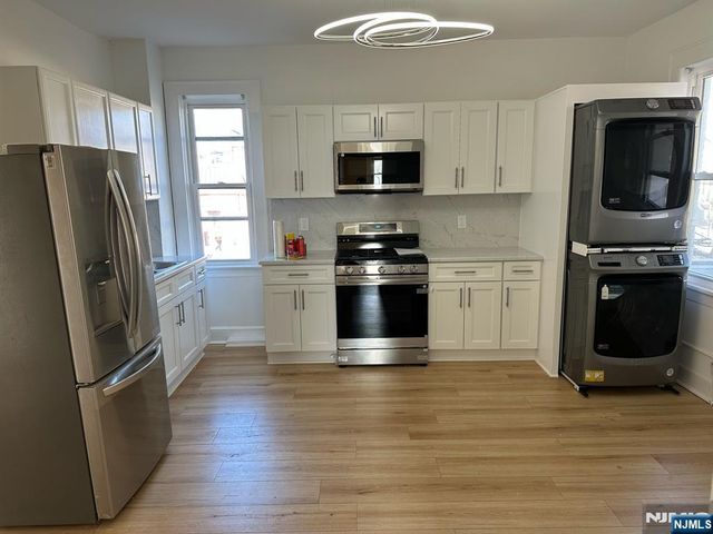 186 Main Avenue, Passaic, NJ 07055