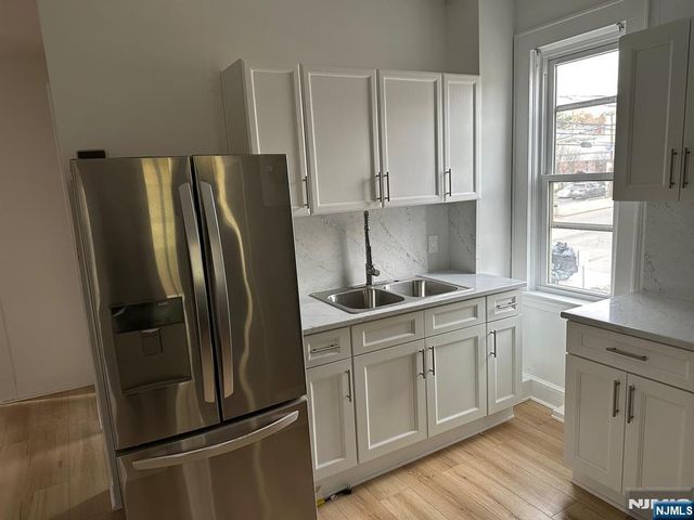 186 Main Avenue, Passaic, NJ 07055