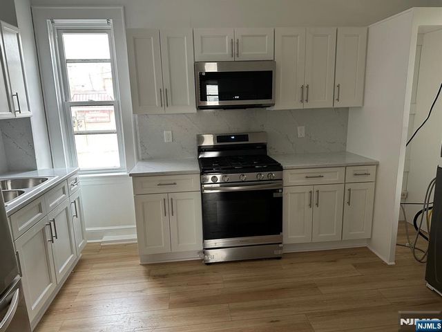 186 Main Avenue, Passaic, NJ 07055