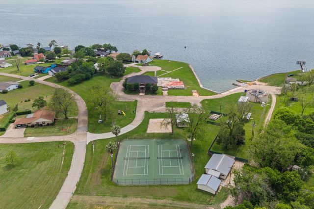 122 Bay Haven Boulevard, Livingston, TX 77351