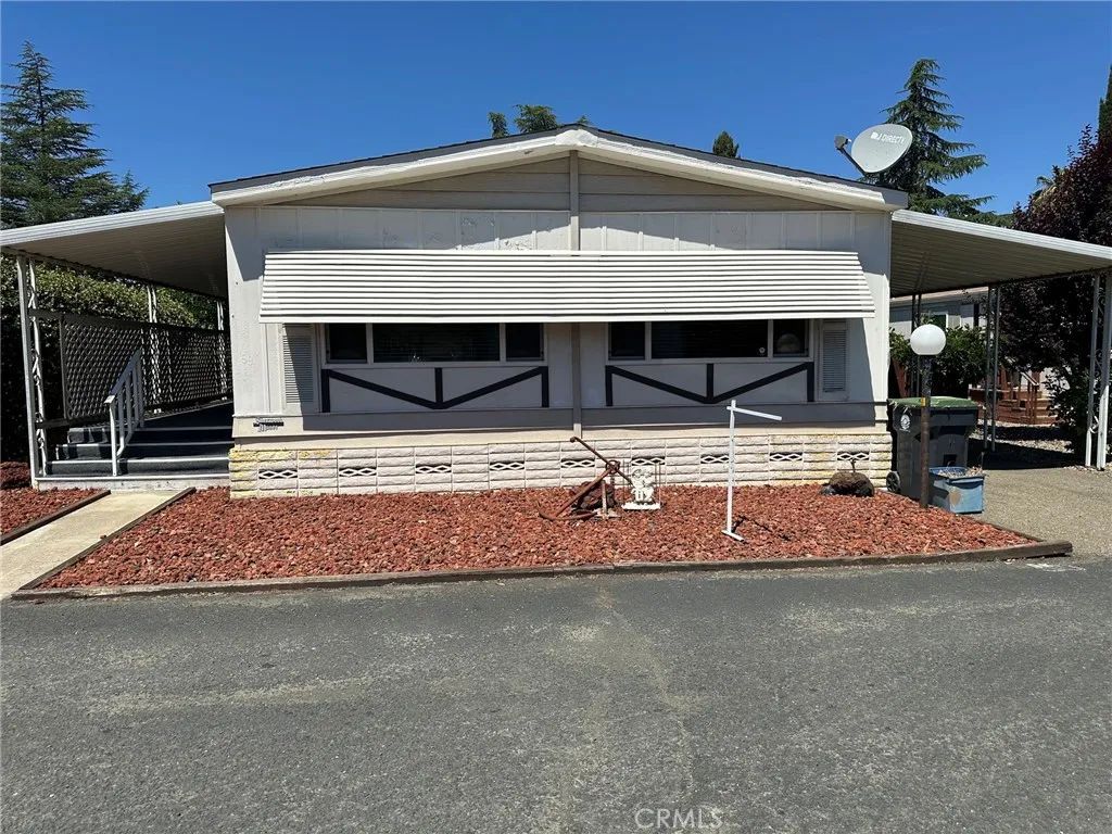 400 Sulphur Bank 59, Clearlake Oaks, CA 95423