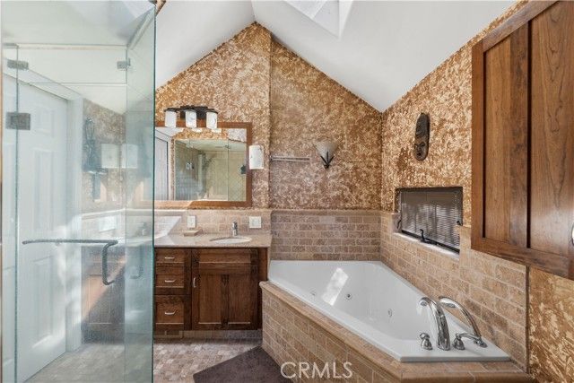 10227 Parr Avenue, Sunland (los Angeles), CA 91040