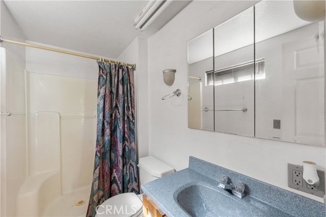 10227 Parr Avenue, Sunland (los Angeles), CA 91040