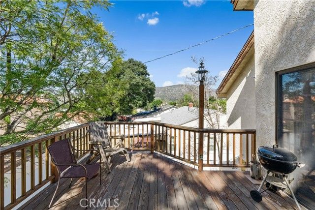 10227 Parr Avenue, Sunland (los Angeles), CA 91040