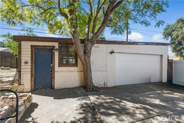 10227 Parr Avenue, Sunland (los Angeles), CA 91040