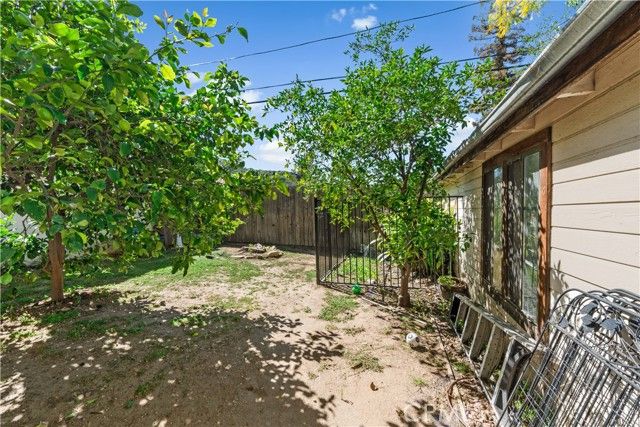 10227 Parr Avenue, Sunland (los Angeles), CA 91040