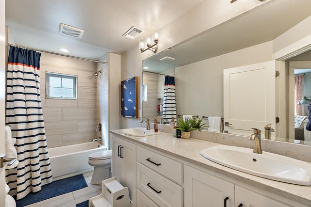 4078 Fieldbrook Avenue, Medford, OR 97504