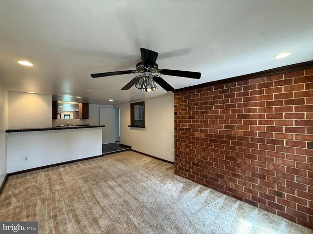 1300 KELTON RD, Camp Hill, PA 17011