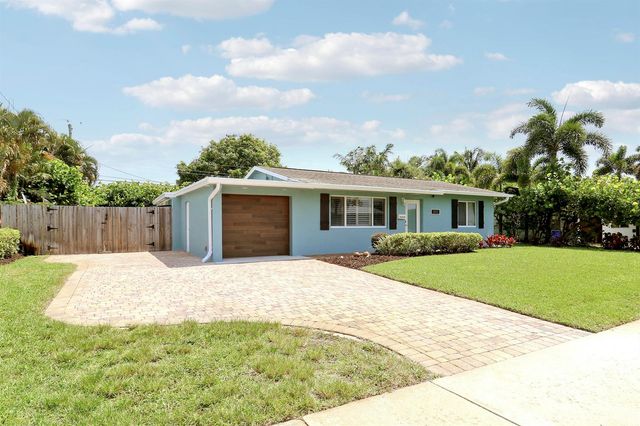 940 Dogwood Road, North Palm Beach, FL 33408
