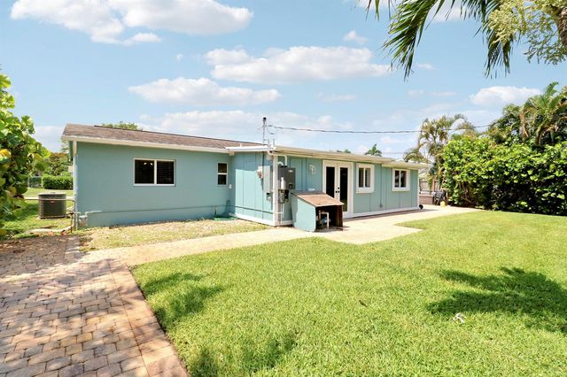 940 Dogwood Road, North Palm Beach, FL 33408
