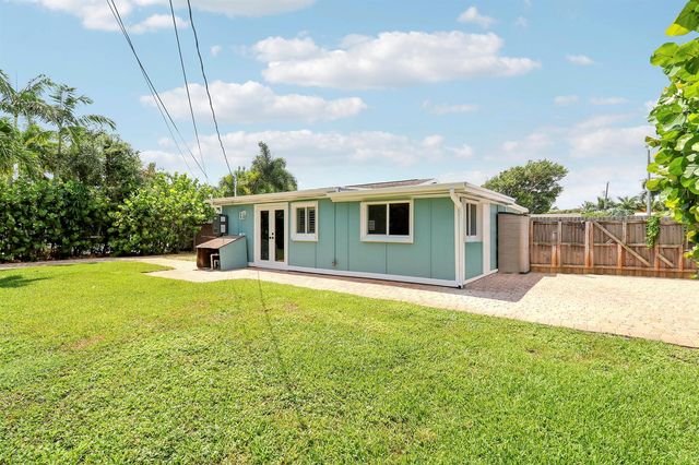 940 Dogwood Road, North Palm Beach, FL 33408