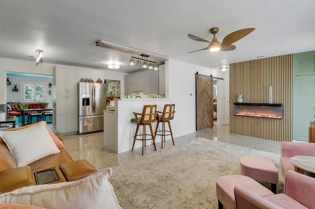 940 Dogwood Road, North Palm Beach, FL 33408