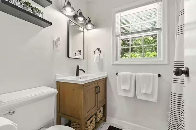 230 Gosnold Street 14ABC, Hyannis, MA 02601
