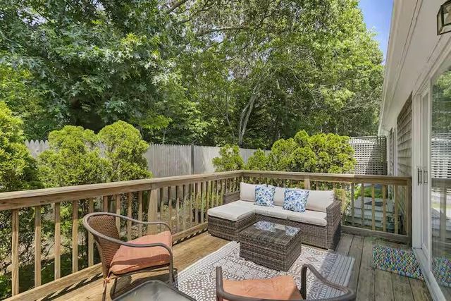 230 Gosnold Street 14ABC, Hyannis, MA 02601