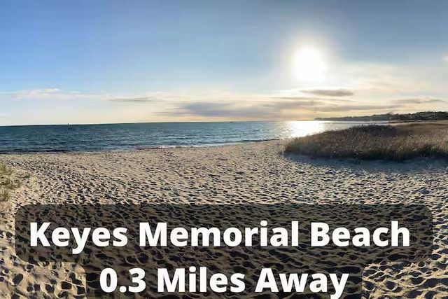 230 Gosnold Street 14ABC, Hyannis, MA 02601