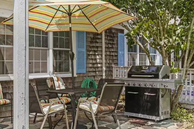 230 Gosnold Street 14ABC, Hyannis, MA 02601