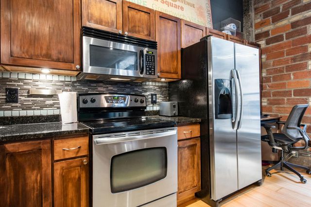 521 S 7th Street 419, Minneapolis, MN 55415