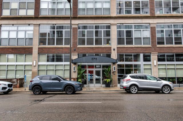 521 S 7th Street 419, Minneapolis, MN 55415