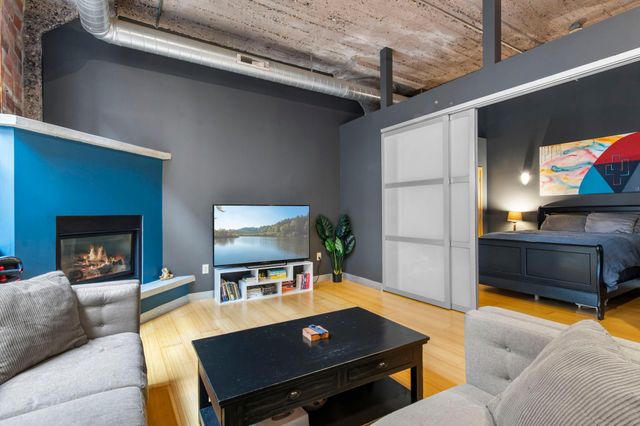 521 S 7th Street 419, Minneapolis, MN 55415