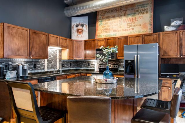 521 S 7th Street 419, Minneapolis, MN 55415