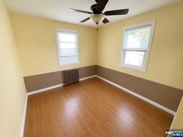 292 Orient Way, Lyndhurst, NJ 07071