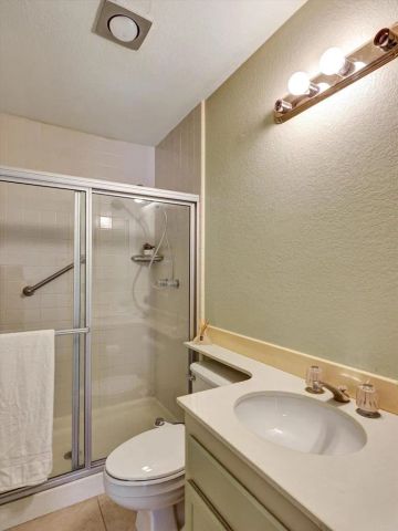 1225 Brewley Lane, Vista, CA 92081