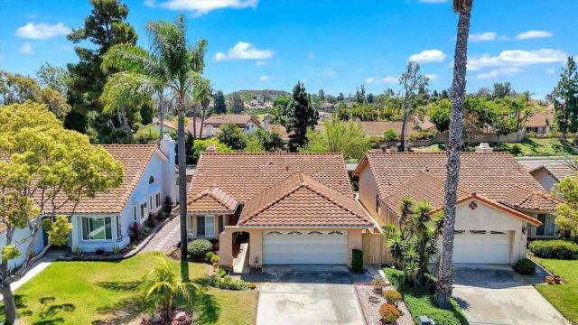 1225 Brewley Lane, Vista, CA 92081