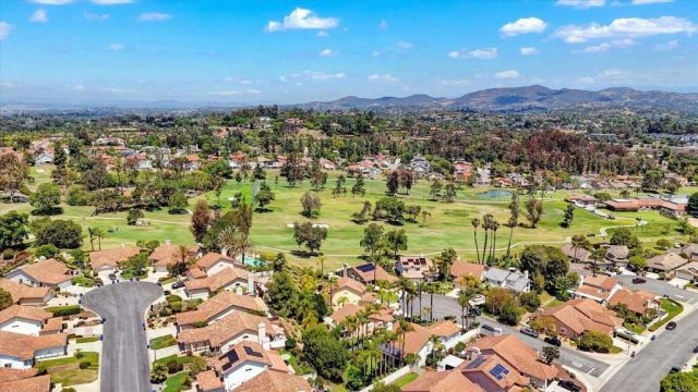 1225 Brewley Lane, Vista, CA 92081