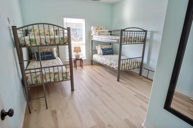 957 Fisherman Drive S, Crystal Beach, TX 77650