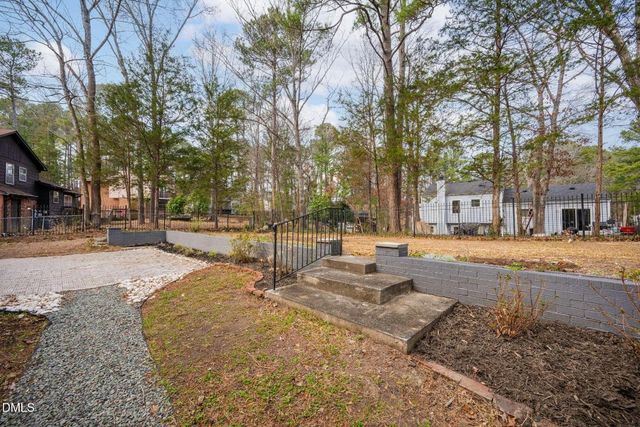 1112 Stonehedge Avenue, Durham, NC 27707