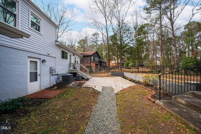 1112 Stonehedge Avenue, Durham, NC 27707