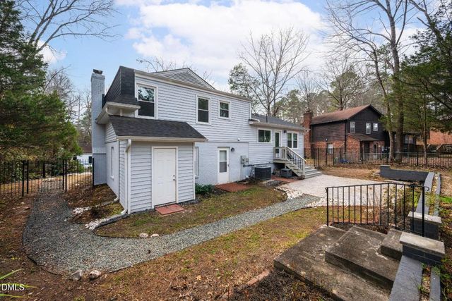 1112 Stonehedge Avenue, Durham, NC 27707