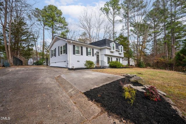 1112 Stonehedge Avenue, Durham, NC 27707