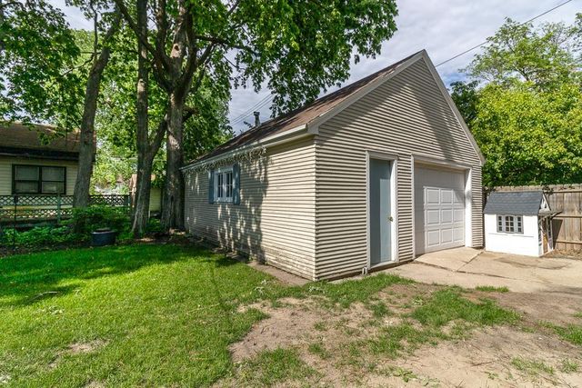 340 Nicollet Avenue, North Mankato, MN 56003