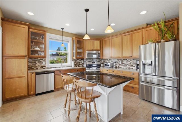 4876 Old Salem Rd NE, Albany, OR 97321