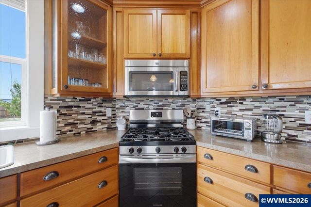4876 Old Salem Rd NE, Albany, OR 97321