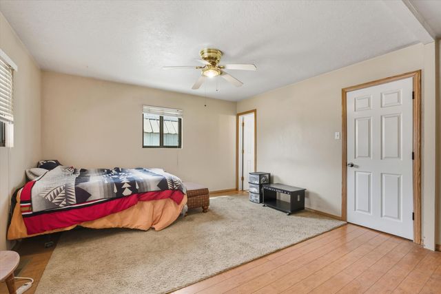 5420 MOUNTAIN Road NE, Albuquerque, NM 87110