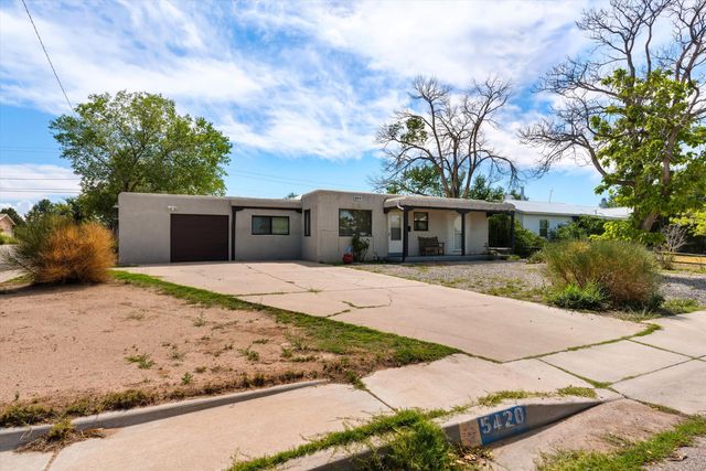 5420 MOUNTAIN Road NE, Albuquerque, NM 87110