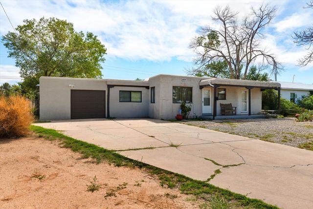 5420 MOUNTAIN Road NE, Albuquerque, NM 87110