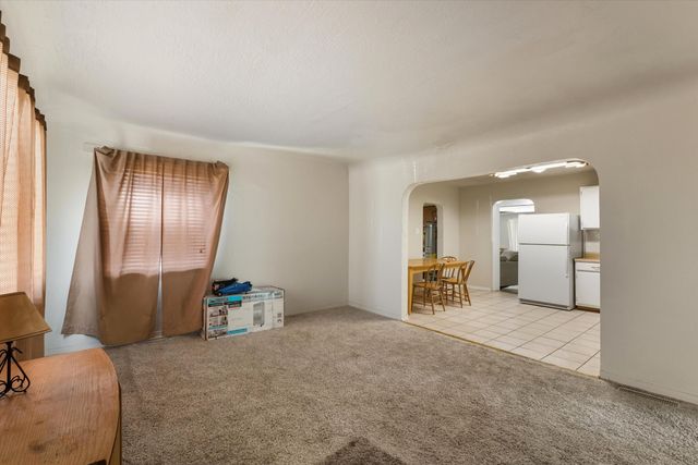 5420 MOUNTAIN Road NE, Albuquerque, NM 87110