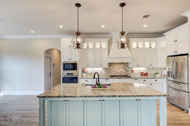 250 Piccadilly Circle, Bossier City, LA 71111