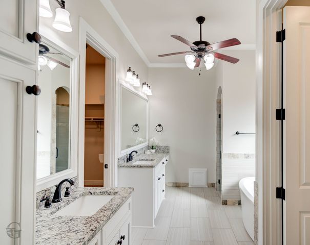 250 Piccadilly Circle, Bossier City, LA 71111