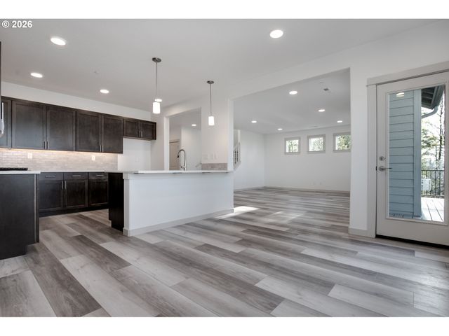 3714 WELDON Ln, Eugene, OR 97403