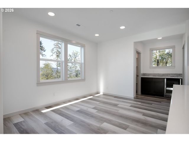 3714 WELDON Ln, Eugene, OR 97403