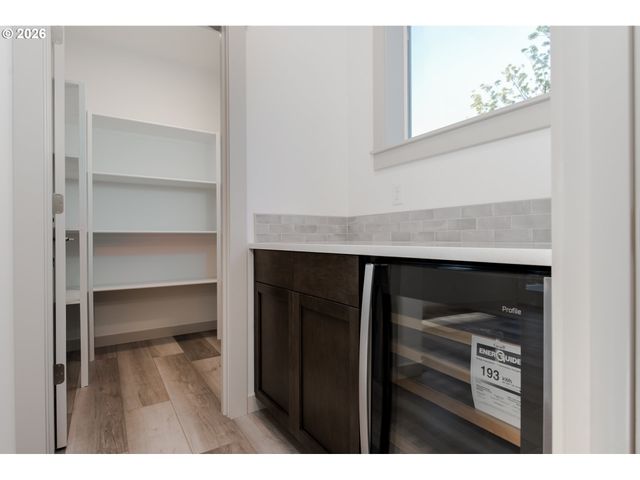 3714 WELDON Ln, Eugene, OR 97403