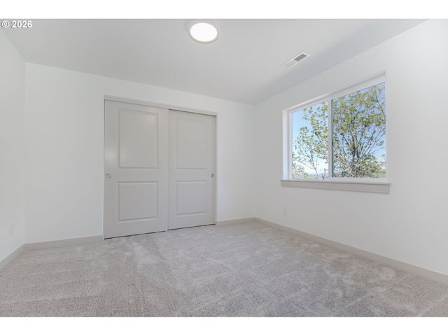 3714 WELDON Ln, Eugene, OR 97403