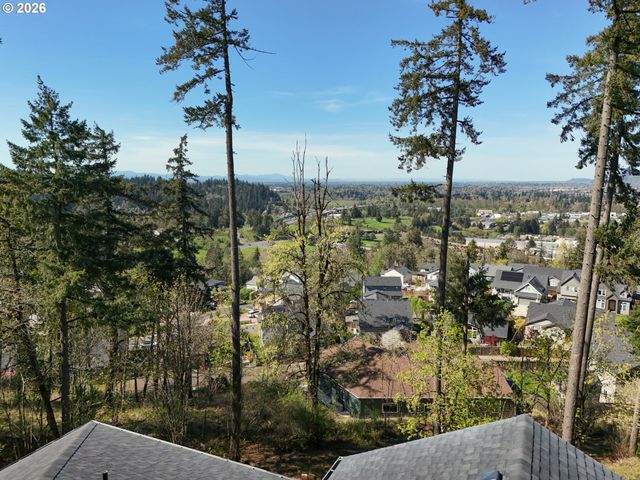 3714 WELDON Ln, Eugene, OR 97403