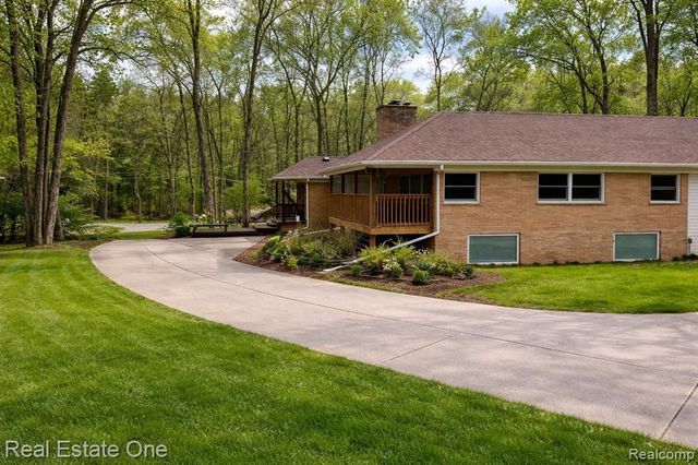 27634 Wellington Street, Farmington, MI 48334
